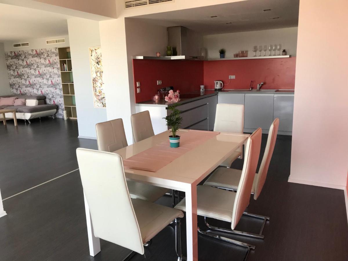 Panorama Apartman Velence Bagian luar foto