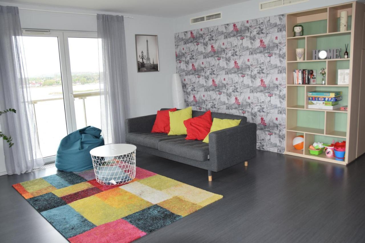 Panorama Apartman Velence Bagian luar foto