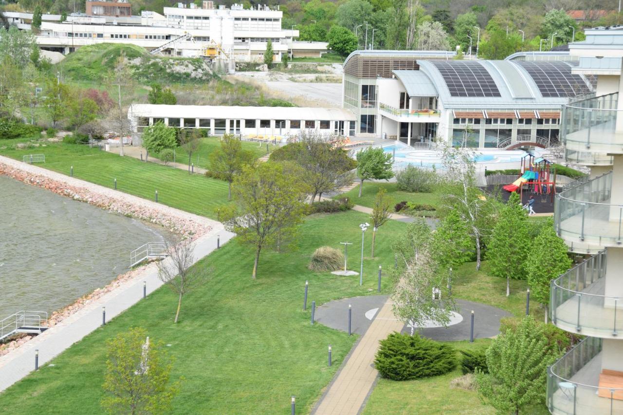 Panorama Apartman Velence Bagian luar foto