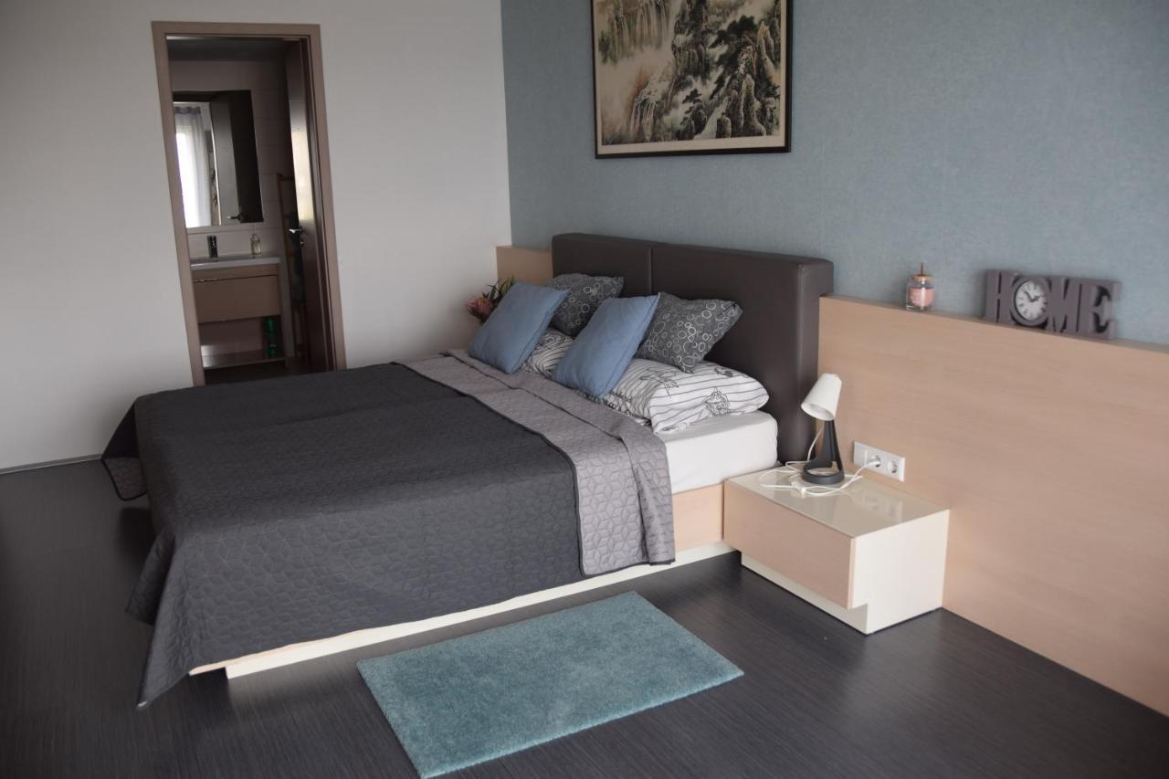 Panorama Apartman Velence Bagian luar foto